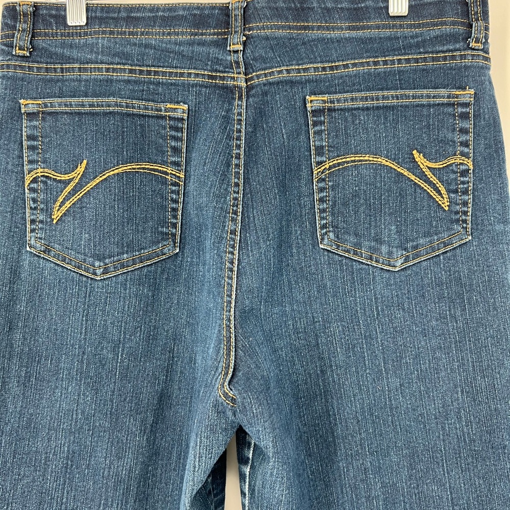 GLORIA VANDERBILT CROP JEANS‎ - Picture 11 of 12